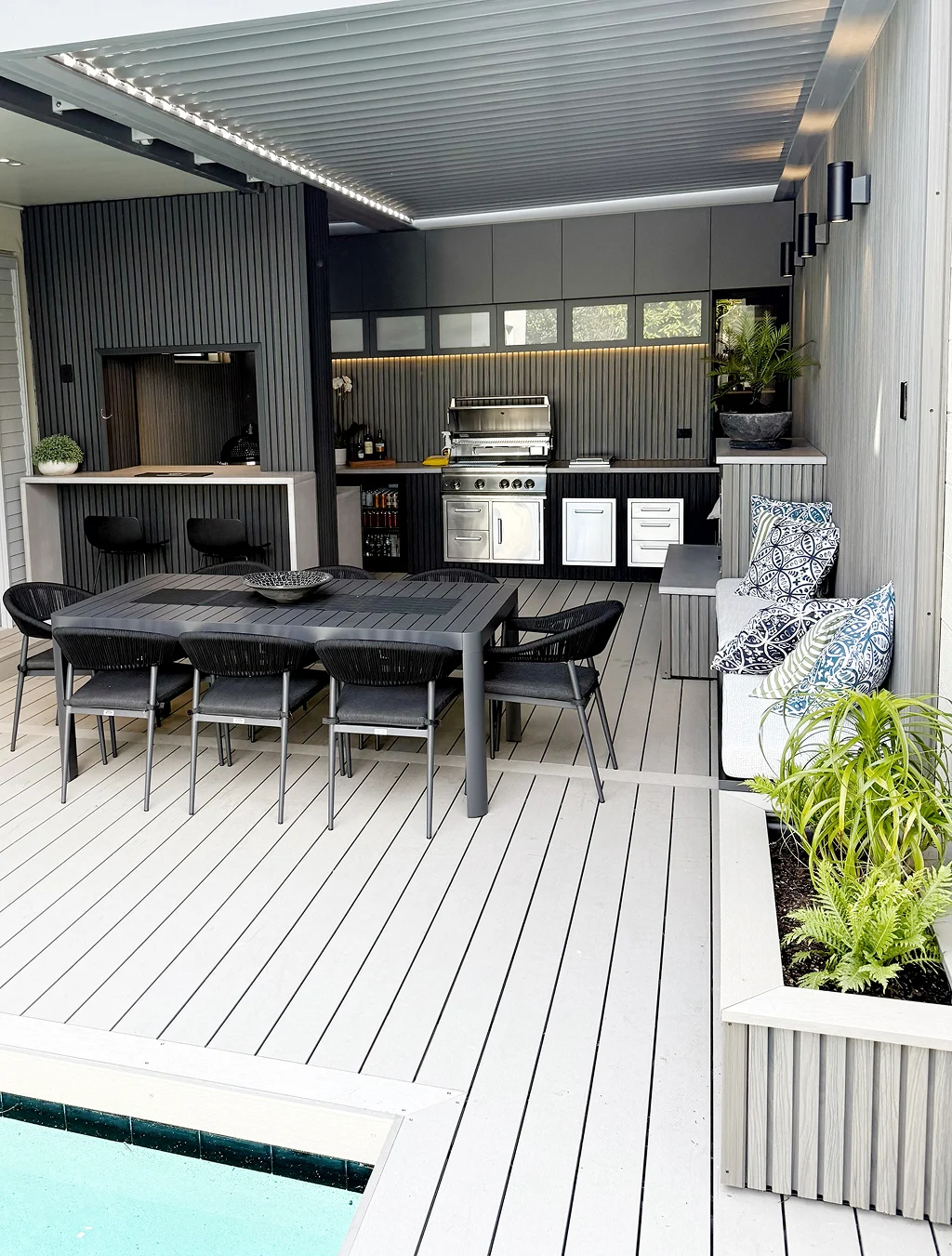 Elegant Grill Station