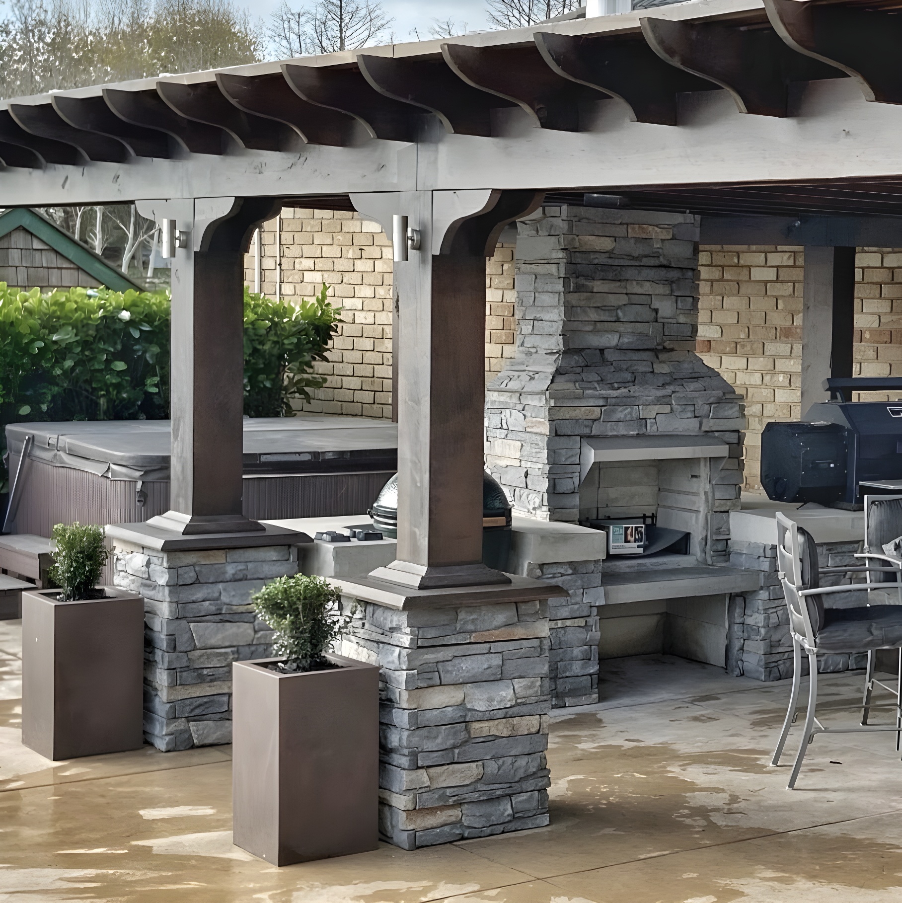 Outdoor structure with fire feature